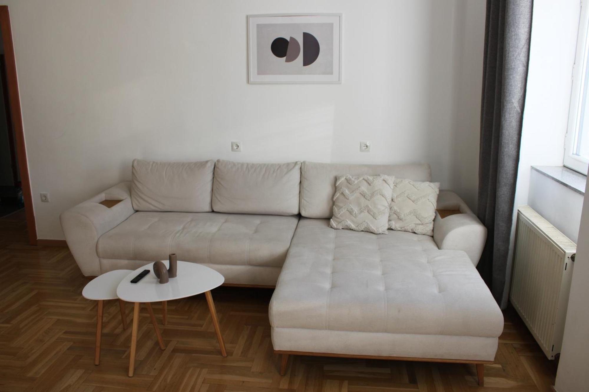 Schoene Eigentumswohnung Im 10 Bezirk Wina Bagian luar foto